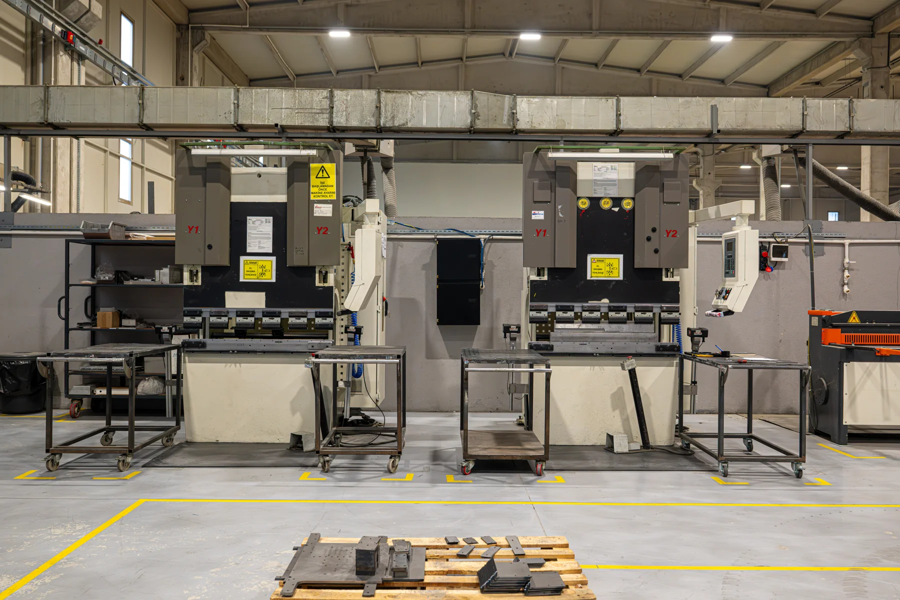 CNC abkant preslerde sac büküm alanı